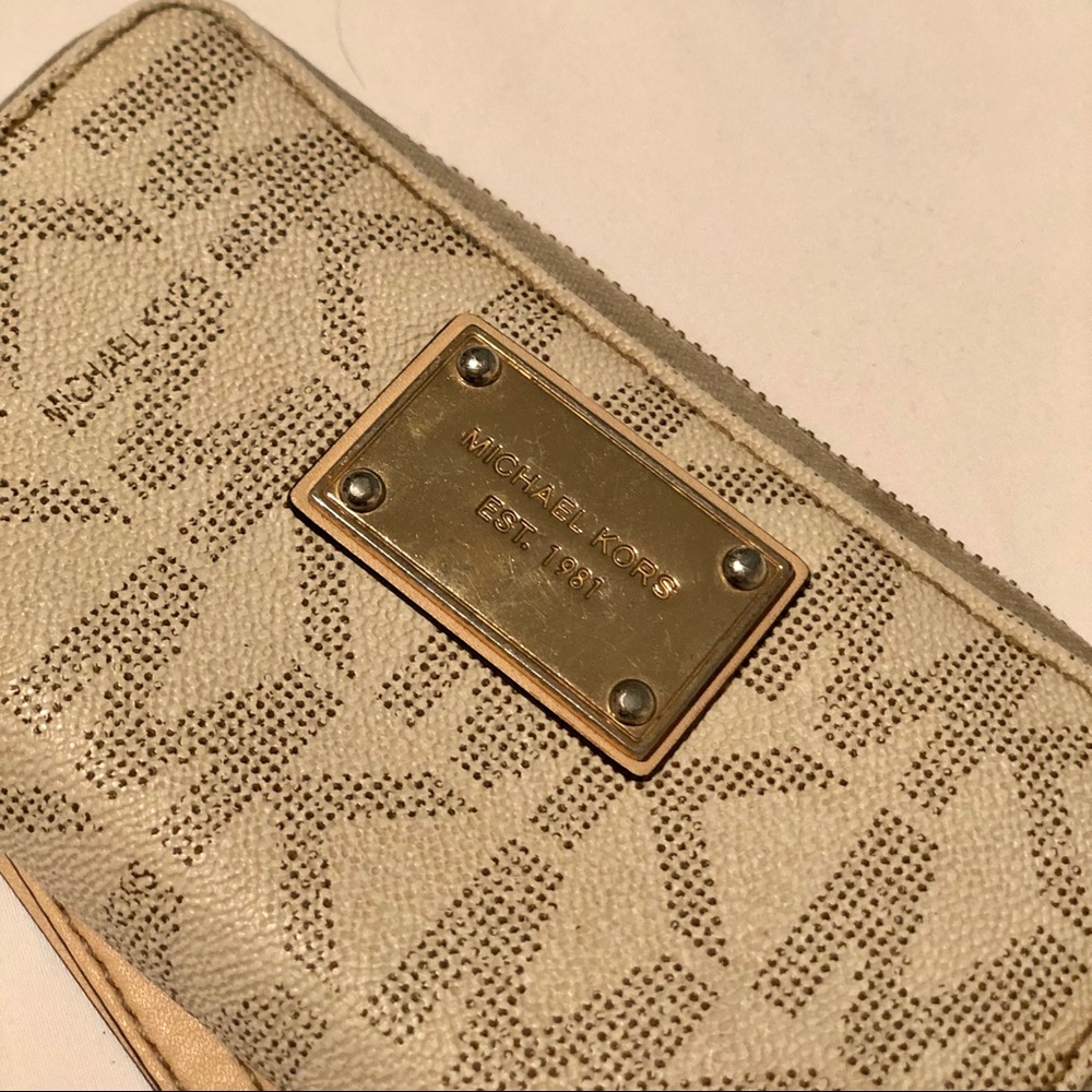 Michael Kors Wallet Clutch